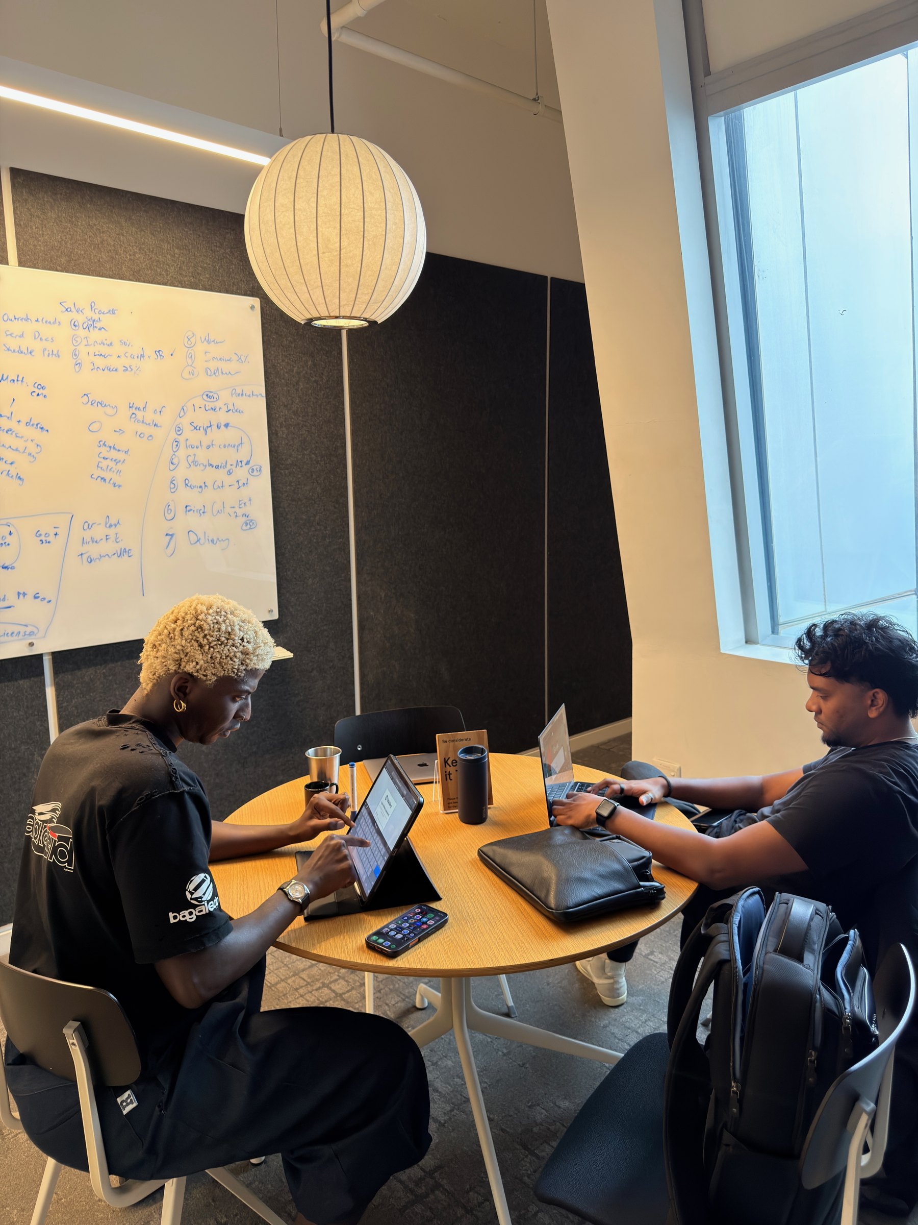 A working session around the table